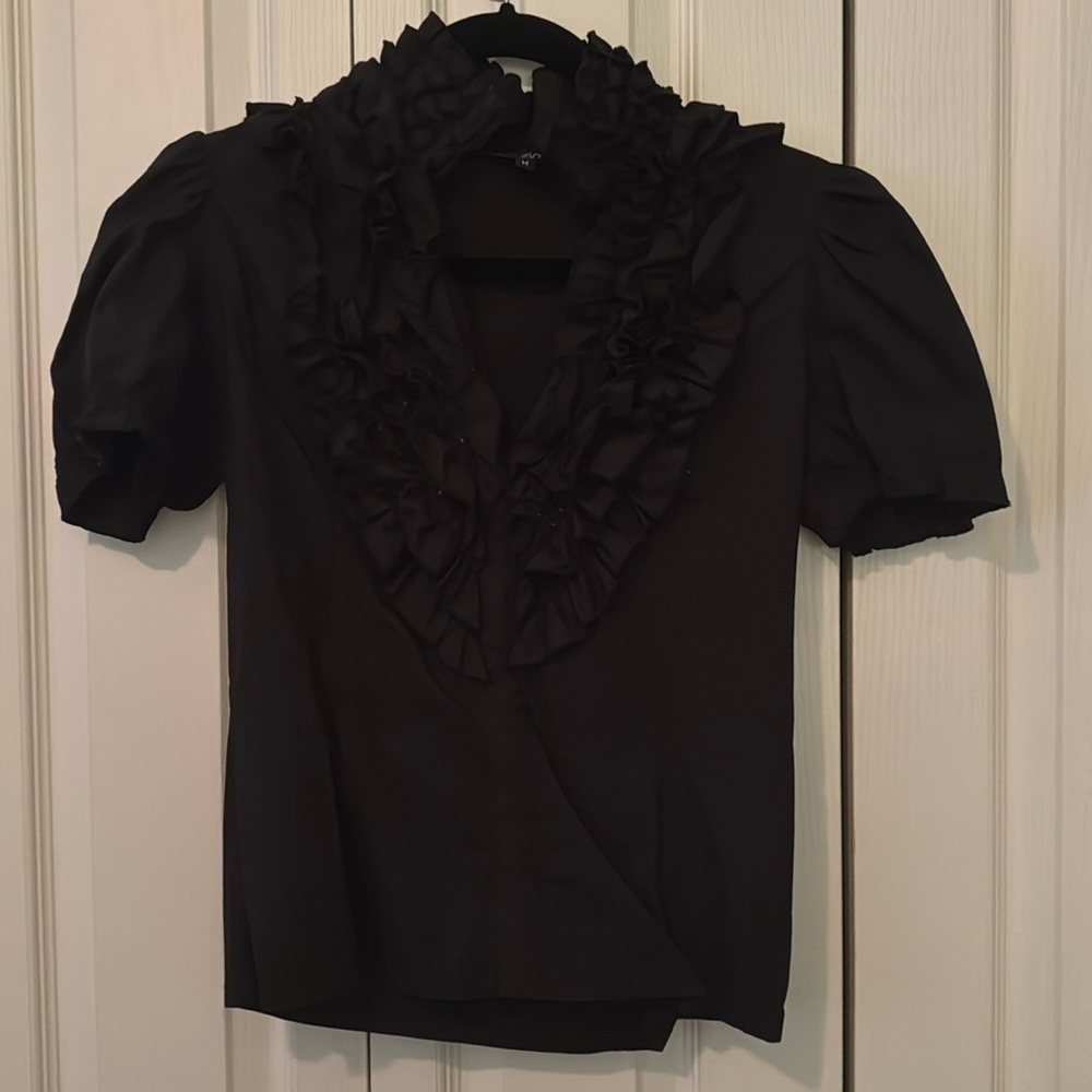 Puffy sleeves with front Ruffled short sleeved shirt
